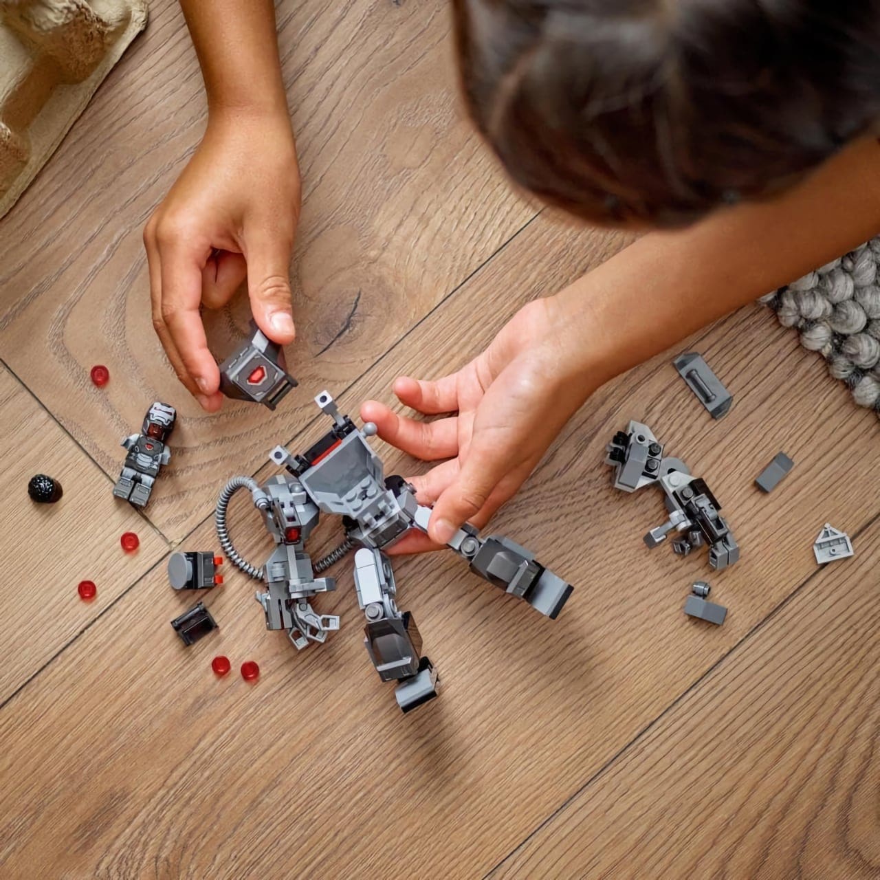 LEGO® Marvel™ War Machine Mech Armor 76277 - Image 5