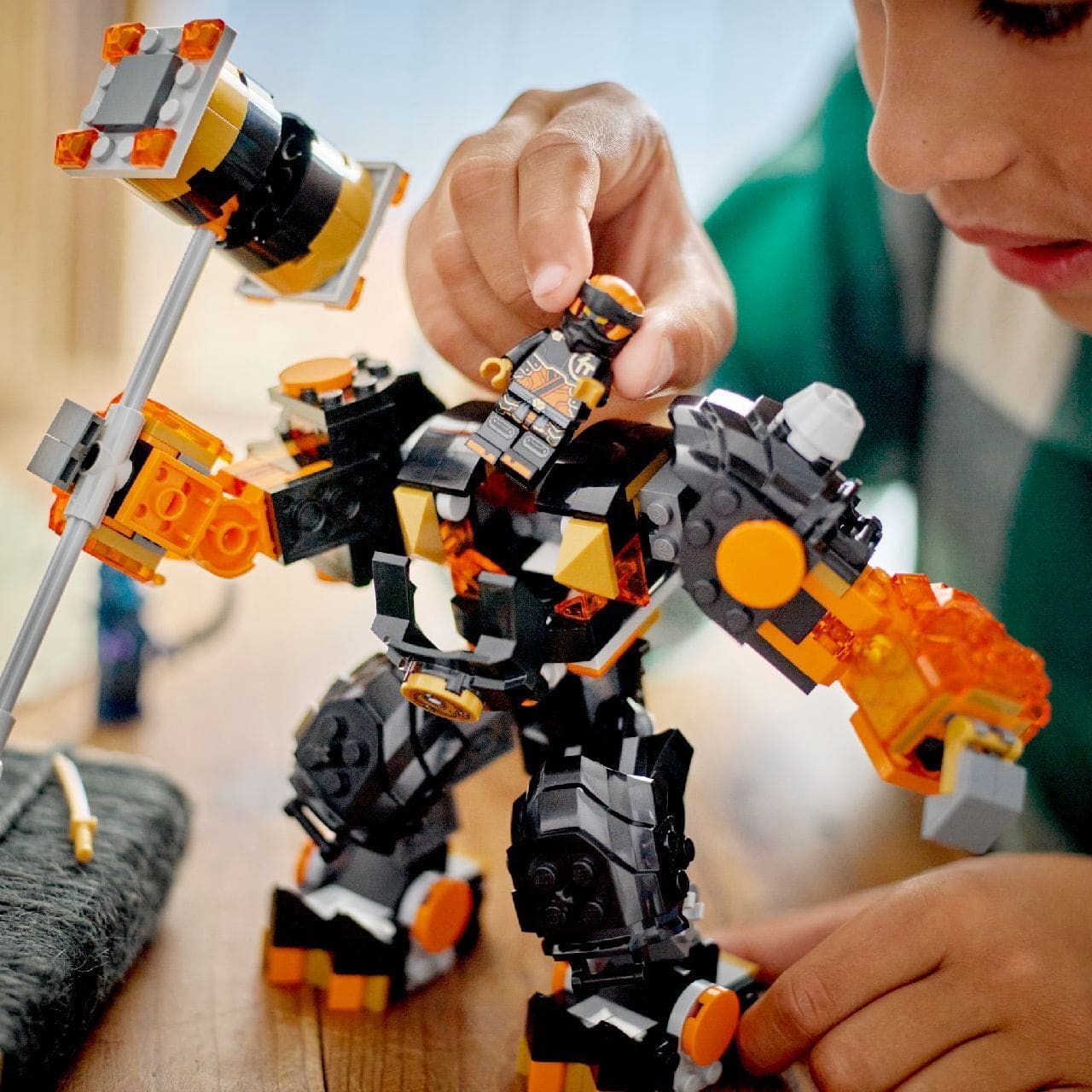 LEGO® Cole's Elemental Earth Mech 71806 - Image 5